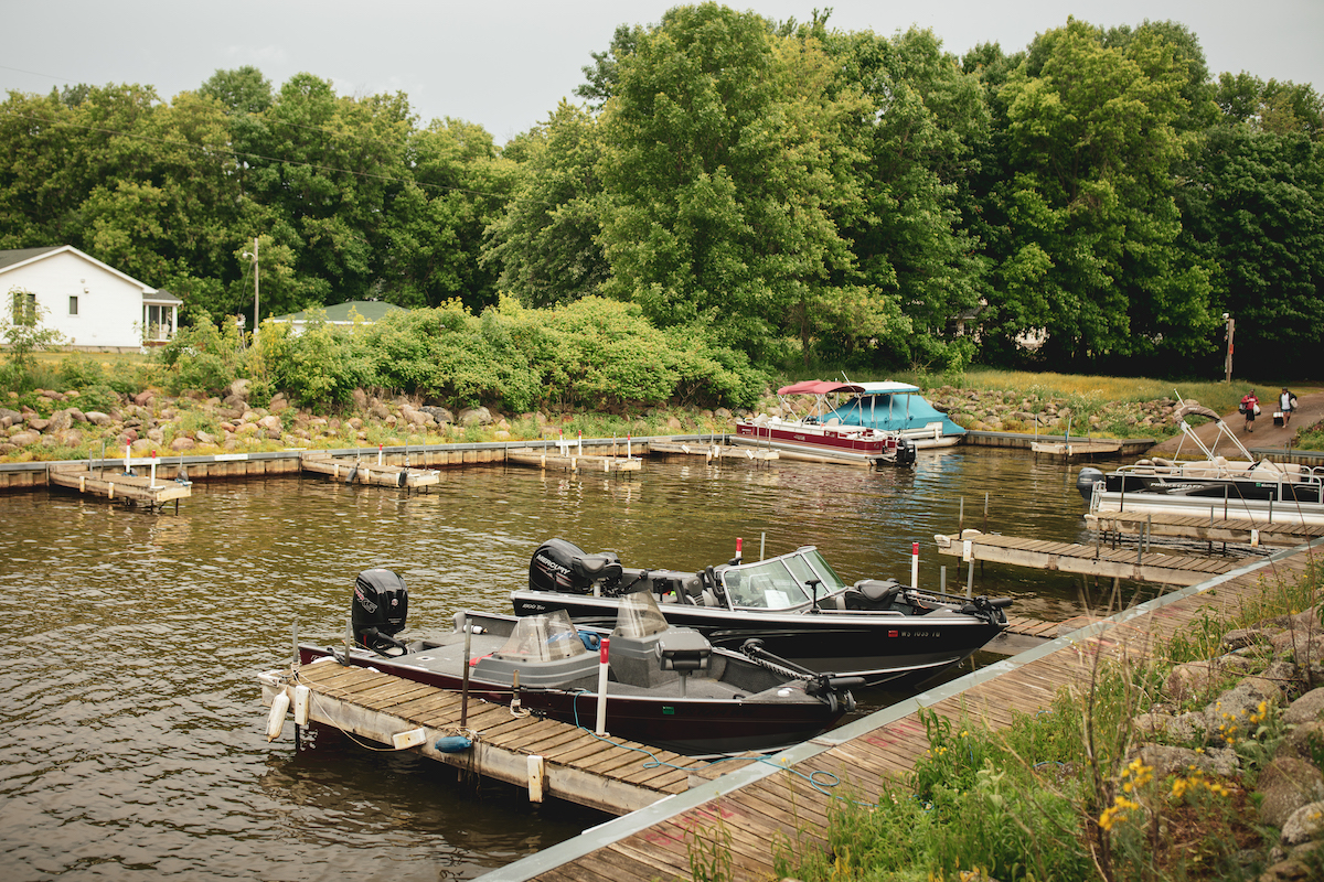 BoatRampPassesHarborandSlipRentalsonLakeMilleLacsRedDoor