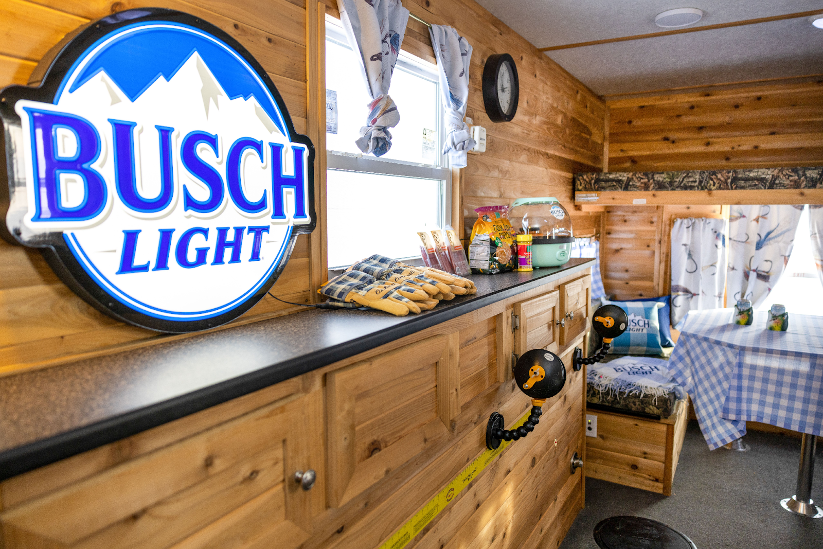 The Busch Light Ice Shanty, Hosted by The Red Door Resort – Red